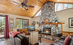 Sutter Ln By Avantstay Beautifully Remodeled Kitchen,4Cabin-Chic Bedrooms