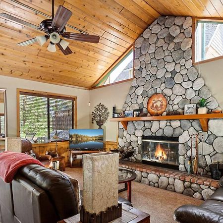 Sutter Ln By Avantstay Beautifully Remodeled Kitchen,4Cabin-Chic Bedrooms Blue Jay Exterior photo